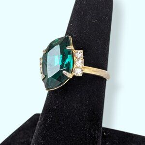 (3/$20) Vintage Green Glass Adjustable Ring